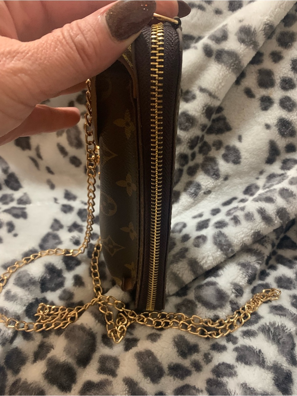 🔥SALE TODAY ONLY NWOT Designer Inspired Monogram Mobile Crossbody - Picture 5 of 7